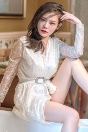 最新中文天堂在线观看_十万网红美女美酱