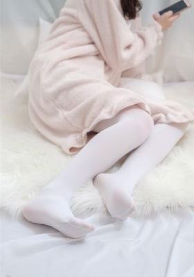 正面偷拍女厕美女嘘嘘_DVD高清视频播放